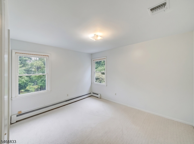 8 Kerry Place Mount Olive NJ 07836