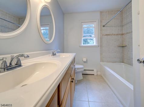 8 Kerry Place Mount Olive NJ 07836