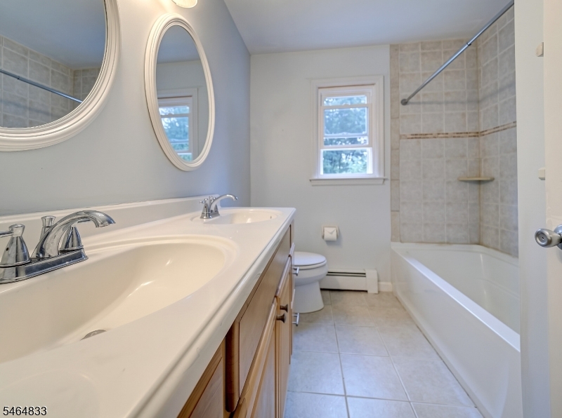 8 Kerry Place Mount Olive NJ 07836