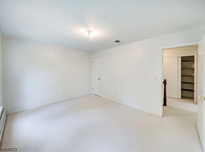8 Kerry Place Mount Olive NJ 07836