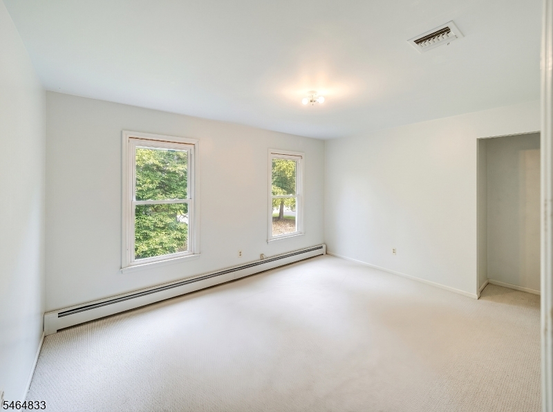 8 Kerry Place Mount Olive NJ 07836