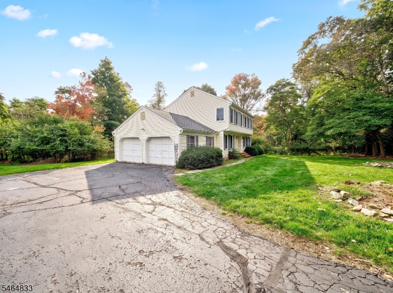 8 Kerry Place Mount Olive NJ 07836