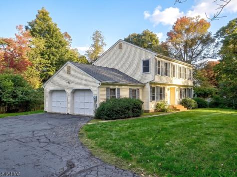 8 Kerry Place Mount Olive NJ 07836