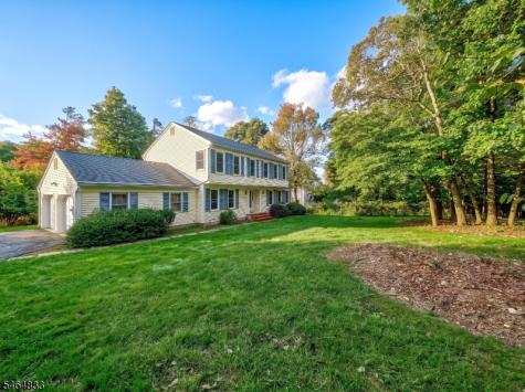 8 Kerry Place Mount Olive NJ 07836