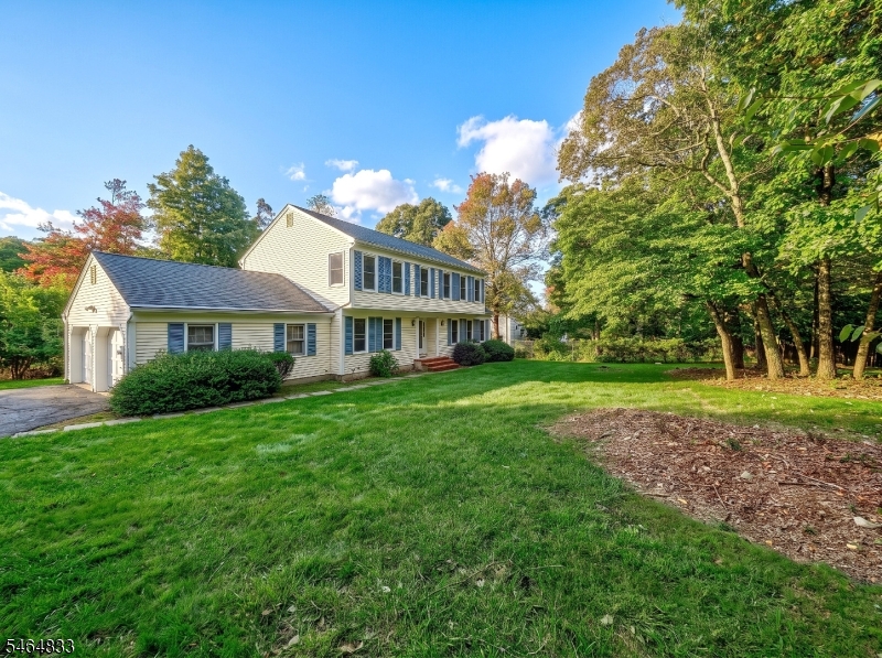 8 Kerry Place Mount Olive NJ 07836