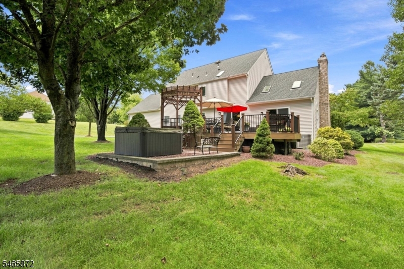 3 Rolling Lane Raritan NJ 08822