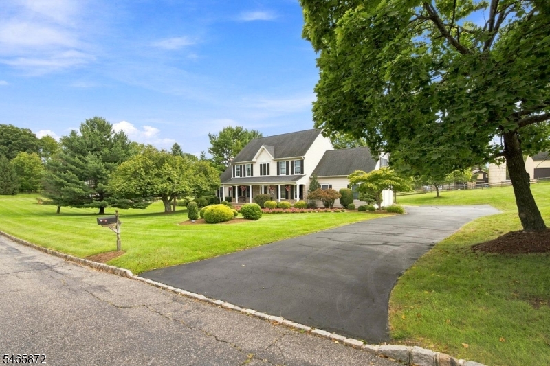3 Rolling Lane Raritan NJ 08822