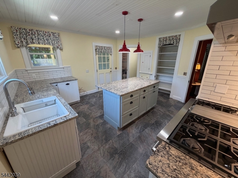 689 Bartley Road Mount Olive NJ 07930