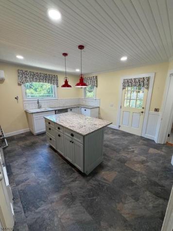 689 Bartley Road Mount Olive NJ 07930
