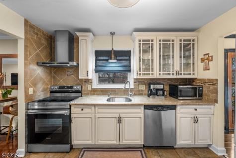 6 Hillsdale Terrace Vernon NJ 07461