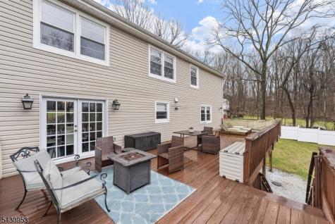 6 Hillsdale Terrace Vernon NJ 07461