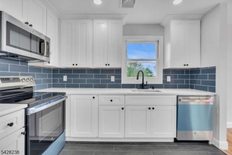 26 Laurie Road Roxbury NJ 07850