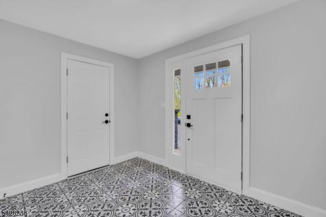 26 Laurie Road Roxbury NJ 07850