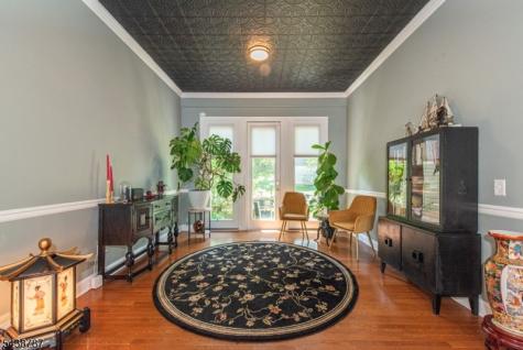 8 Bluffs Court Hamburg NJ 07419