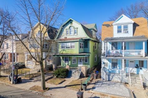 199 Hollywood Avenue East Orange NJ 07018