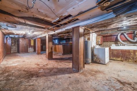 199 Hollywood Avenue East Orange NJ 07018