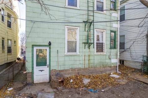 199 Hollywood Avenue East Orange NJ 07018