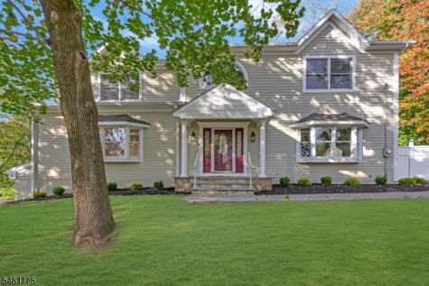 16 Lacey Avenue Long Hill NJ 07933