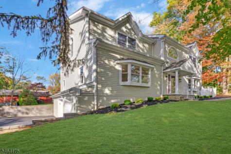 16 Lacey Avenue Long Hill NJ 07933