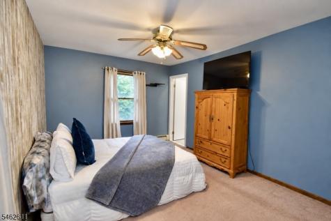 21 Fall Drive Hardyston NJ 07460