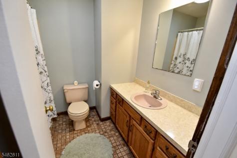 21 Fall Drive Hardyston NJ 07460