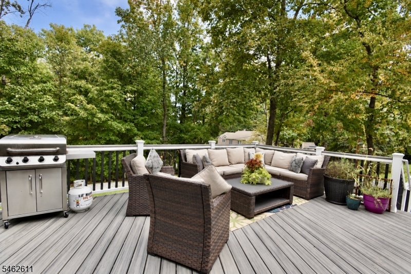21 Fall Drive Hardyston NJ 07460