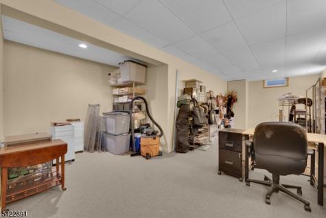 33 Pony Lane Raritan NJ 08822
