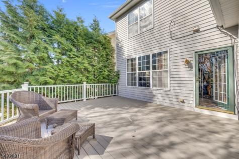 33 Pony Lane Raritan NJ 08822