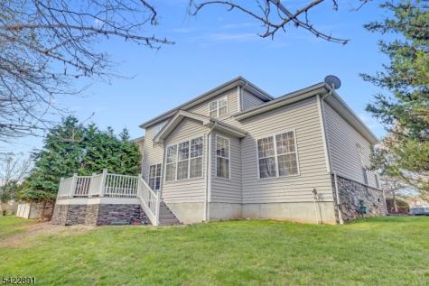 33 Pony Lane Raritan NJ 08822