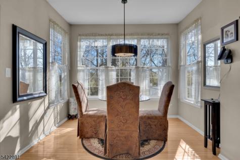 33 Pony Lane Raritan NJ 08822