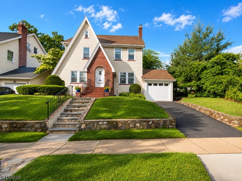 10 Alden Road Montclair NJ 07042