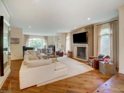 34 Jarombek Drive Montville NJ 07082