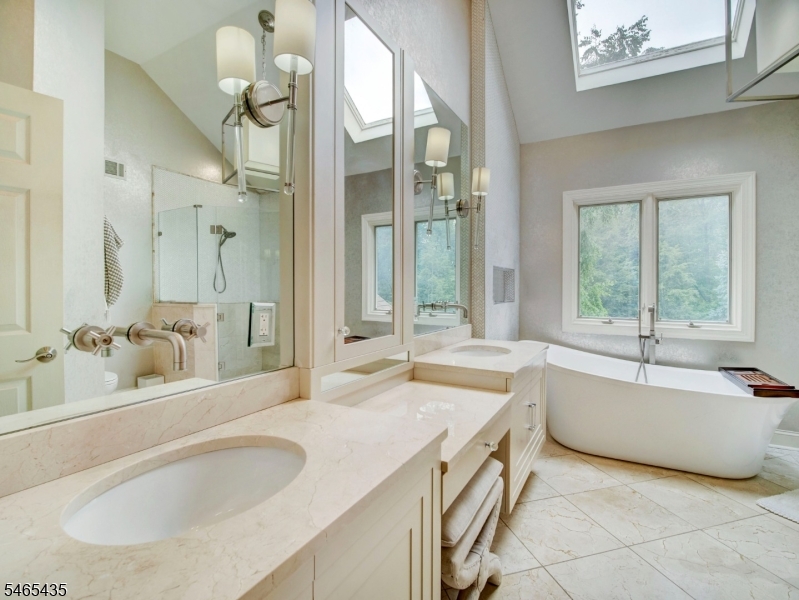34 Jarombek Drive Montville NJ 07082