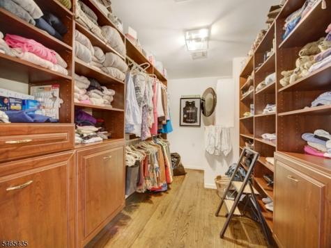 34 Jarombek Drive Montville NJ 07082