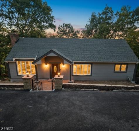 19 Cliffside Trail Denville NJ 07834