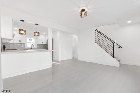 19 Cliffside Trail Denville NJ 07834