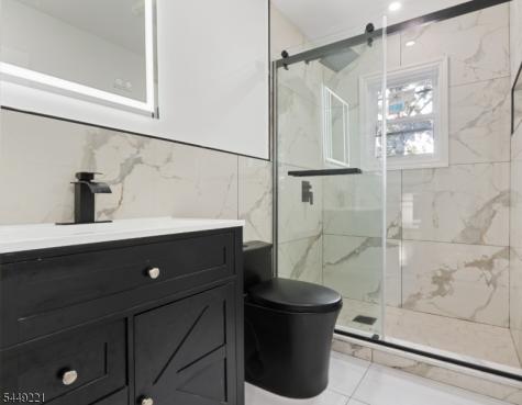 19 Cliffside Trail Denville NJ 07834
