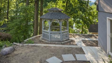 19 Cliffside Trail Denville NJ 07834