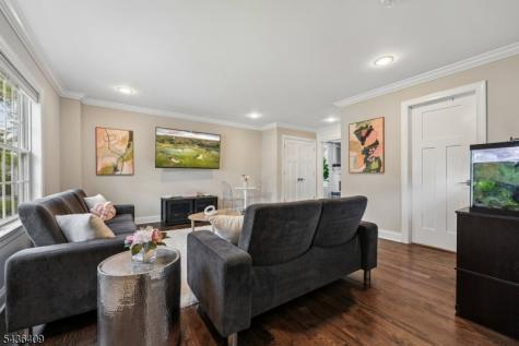 12 Monmouth Court Livingston NJ 07039