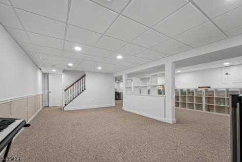12 Monmouth Court Livingston NJ 07039