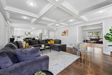 12 Monmouth Court Livingston NJ 07039