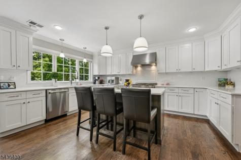 12 Monmouth Court Livingston NJ 07039