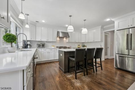 12 Monmouth Court Livingston NJ 07039