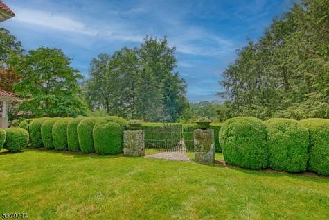 44 Manor Drive Bernards NJ 07920