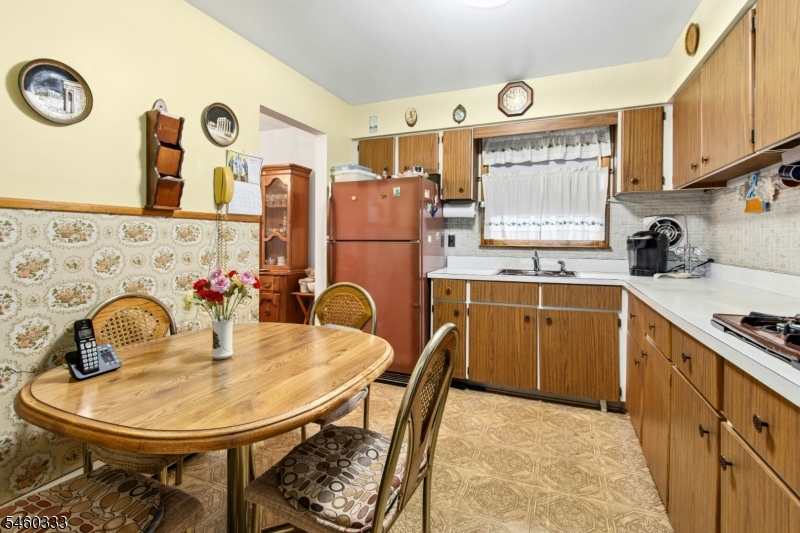 2293 Ludlow Street Rahway NJ 07065