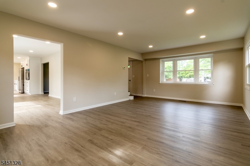 4 Overbrook Road Franklin NJ 08873