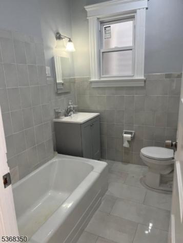 414 21ST Avenue Paterson NJ 07513