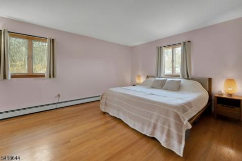 48 Gordon Road Roxbury NJ 07885