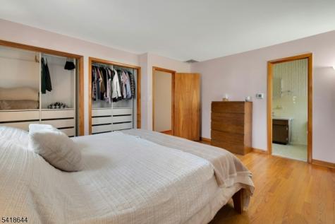 48 Gordon Road Roxbury NJ 07885