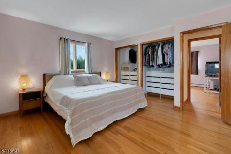 48 Gordon Road Roxbury NJ 07885